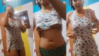 Gadis Desi Telanjang Bugil Mandi Panas Dan Menggoda Dalam Video Mms