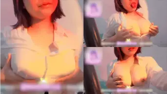 Kak Bulan, Mukanya Manis Imut, Tapi Teteknya Brutal Bikin Ngiler.