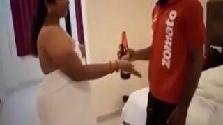 Video Aunty Tamil India Sama Tukang Antar, Seru Banget, Bikin Ngilu Di Perut.