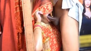 Video Panas Desi, Sasur Ngentot Bahu Di Malam Suhagratnya