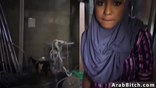 Booty Arab Ketat, Titik Jatuh Pantat, 23km Dari Markas Bikin Makin Basah