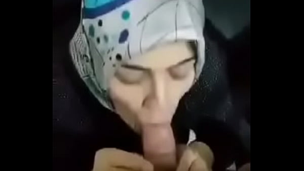 Sensual Oral Di Balik Jilbab
