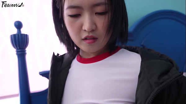 Korea – Goyang Seksi Pacar Dengan Stoking Hitam Menggoda