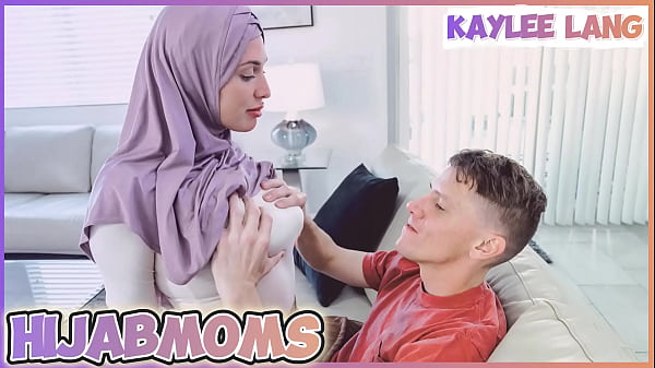 Kaylee Lang, Istri Orang, Rahasia, Dan Butuh Nafsu Penuh.
