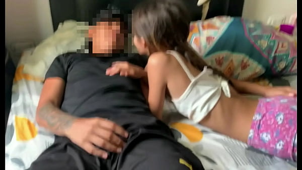 Hermanastra Dan Kakak Tiri Nekat Bercinta Saat Orang Tua Pergi, Cerita Lengkapnya Bikin Panas…