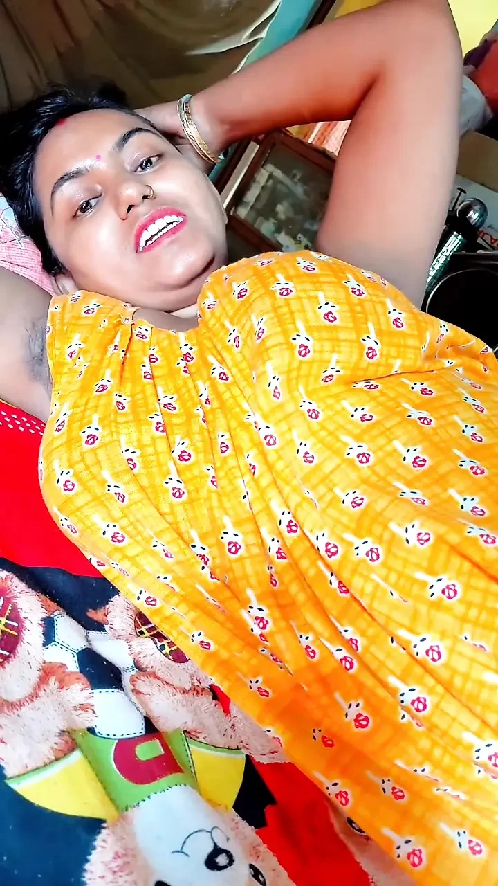 Share A Bed With My Stepsister After A Rainy Day