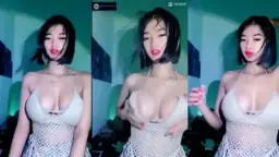 Nonton Barbar Pamer Lingerie Di Bukit, Bikin Mendingin!