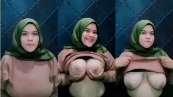 Viral Banget! Kerudung Ijo Buka Dada Pamer Memek Sampai Banjir