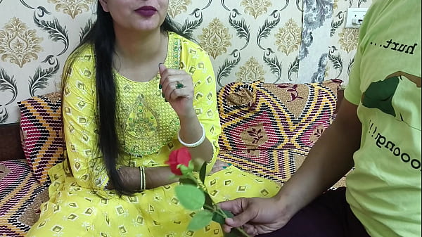 Valentine Spesial India, Si Kakak Tiri Ngajak Saara Adik Tirinya Ke Kamar, Tapi Di Balik Rencana Mesumnya Dia Sembunyiin Pake Bahasa Hindi.