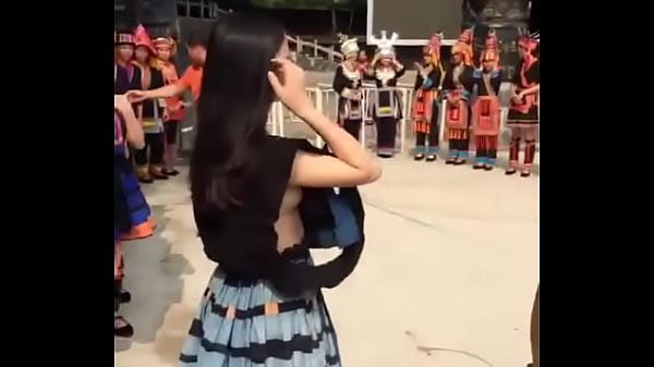 Ngentotin Muncrat Nipslip Cewek Cina