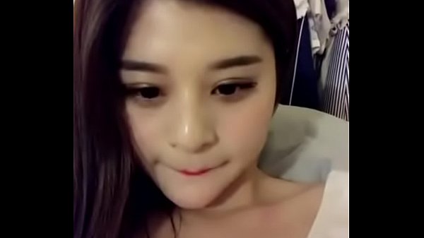 Cewek China Colmek Di Depan Kamera, Crot Sampe Basah Kuyup.