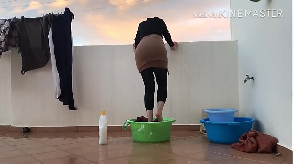 Hijab, Pantat, Kaki, Semua Bikin Makin Liar.