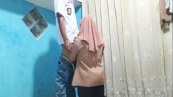 Murid Ngewe Bu Guru Pas Jam Pulang, Di Kelas Sepi Bikin Basah Kering.