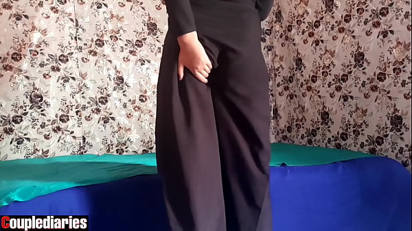 Bini Arab Berhijab Lagi Minta Digituin Sambil Nelpon Selingkuhan