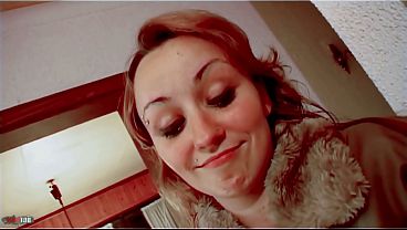 Krystal Si Bule Arab Seksi Digoda Dan Digaruk Keras Di Sofa Sama Terry