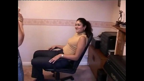 India Malvina & Brit Lisa, Amatir Jilat-memek Bergantian Part 3