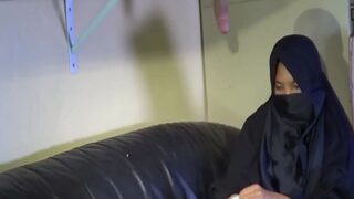 Layanan Seksual Murahan Dari Para Pelacur Pakistan