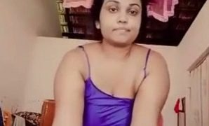 Selfie Telanjang Challenge Karantina India, Goyang-goyang Hot Bikin Malu