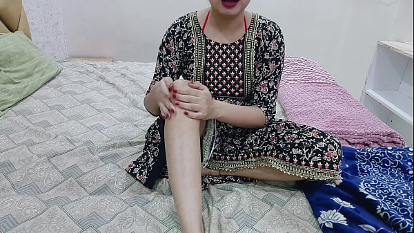 Malam Itu, Kakak Tiriku Sendirian Di Kamar, Aku Pun Masuk Dan Mulai Memijat Tubuhku Sampai Ke Bagian Mesumku Di Depannya.