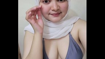 Awal-awal Goyang Ngehe Pake Hijab, Bikin Makin Panas Dan Basah