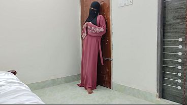 Nih, Doi Baru Pertama Kali Ngerasain Kontol Gede, Malu-malu Tapi Pengen Digenjot
