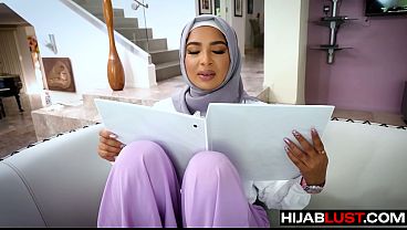Hijab Babe Babi Belajar Nyedot Kontol Biar Makin Betah – Nafsu Hijab Tersembunyi