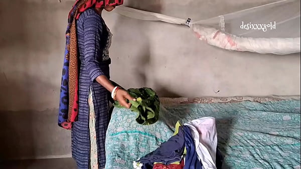 Devar Bhabhi Ko Kamaai Karwa Rahi Hai, Usko Pata Ke Choda Cream Pe Sex Video Hindi Audio Real Role Play Sex.