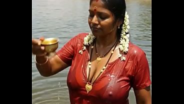 Desi Bhabhi Ai Bikin Kamera Langsung Basah