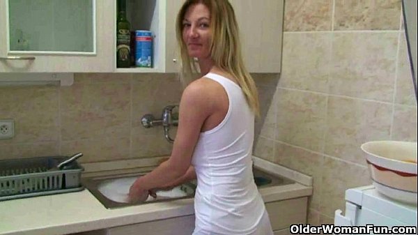 Ibu Bikin Video Colmek Sendiri Di Rumah