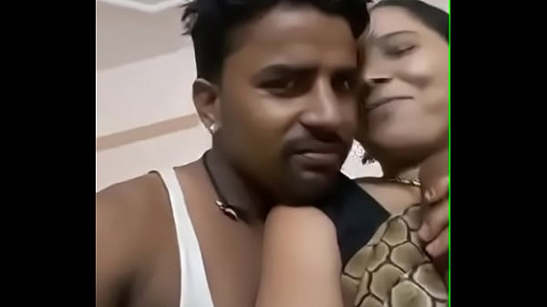 Mencuci Desi Tante, Toket Gede Melotot.