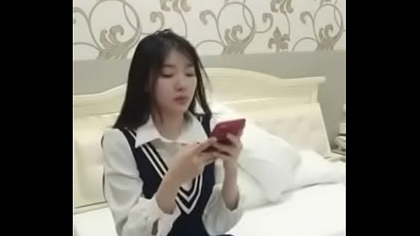 Tonton Cewek China Pamer Langsung Di Depan Kamera.