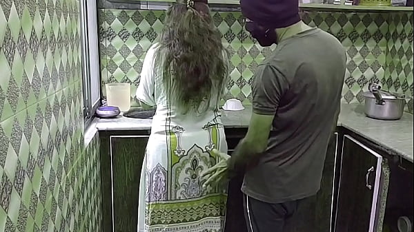 Bini Tetangga Lagi Masak Di Dapur, Langsung Digocok Dari Belakang, Suara Desahannya Bikin Makin Panas, Audio Hindi Xxx