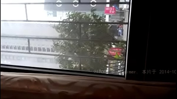 中国浩哥饭桌上干翻闺蜜，炮友变炮架，骚味十足