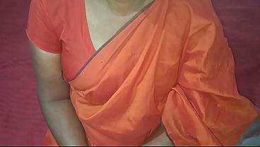 Wanita Asia Lagi Mainin Diri Sendiri, Sendirian, Basah Kuyup, Nafasnya Berat, Sambil Jilat Bibir—nikmatin Sendiri.