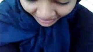 Gadis Dhaka Panas Menjilat Kontol Pacarnya Di Video Mms Bangladesh