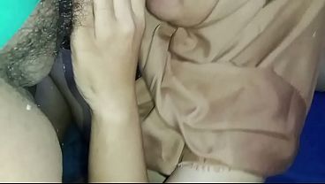 Istri Teman Minta Di Entot, Jago Jilmek Siapin Kontol Besar Buat Main Basah-basah