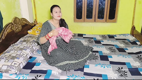 Desi Mama Seru Ngentot Sama Anak Tiri, Penuh Energi Sampe Crot