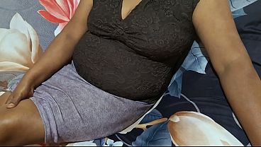 Sange Berat, Ibu Tiri Asia Lagi Liburan, Bikin Ngaceng Terus