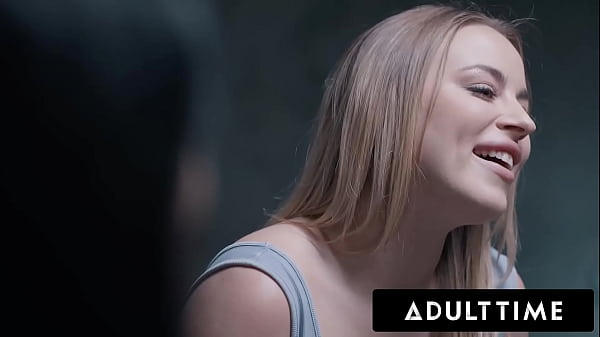 Waktu Dewasa – Pawg Pecandu Seks Anna Claire Clouds Goda Polisi Saat Interogasi Jadi Sekeras Keras!