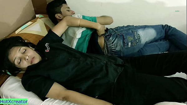 Nge-sharing Ranjang Sama Kakak Tiri! Nge-seks Panas Banget Pake Audio Hindi Yang Bikin Nagih