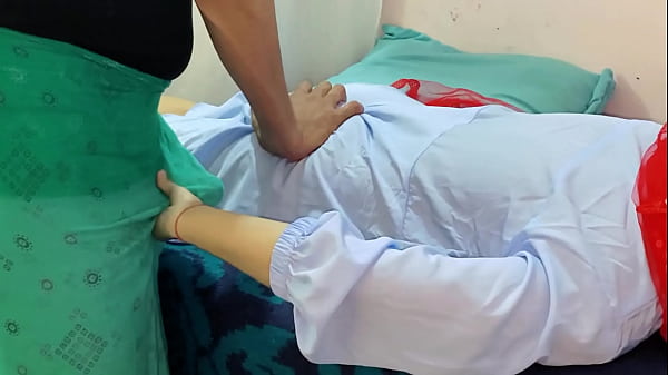 Malkin Siapin Rencana Biar Pembantunya Ngewe Pake Suara Sex Hindi.
